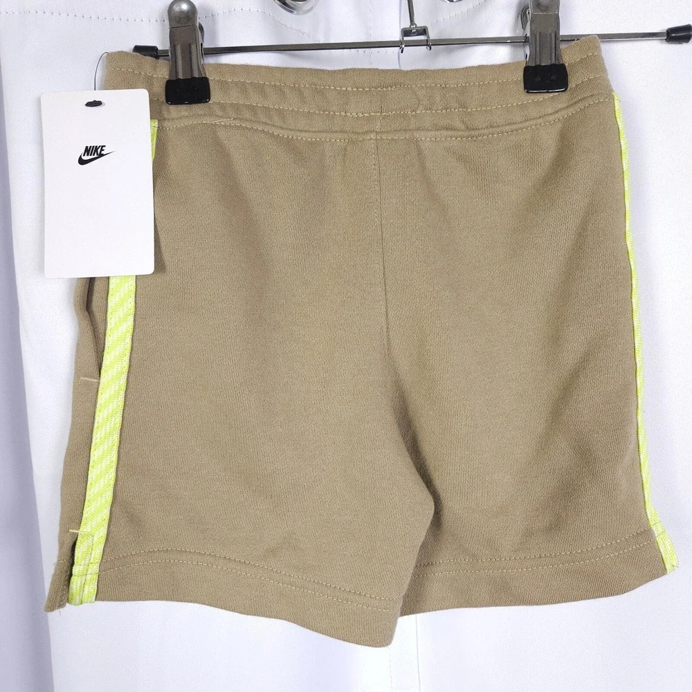 NWT Nike Khaki Cotton‎ Blend Athletic Shorts Boys Small 4-5 Years 21-24x4